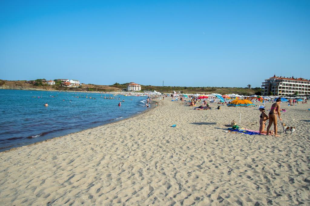 South Beach Hotel - New Management And Free Beach Access Tsarevo Exterior photo