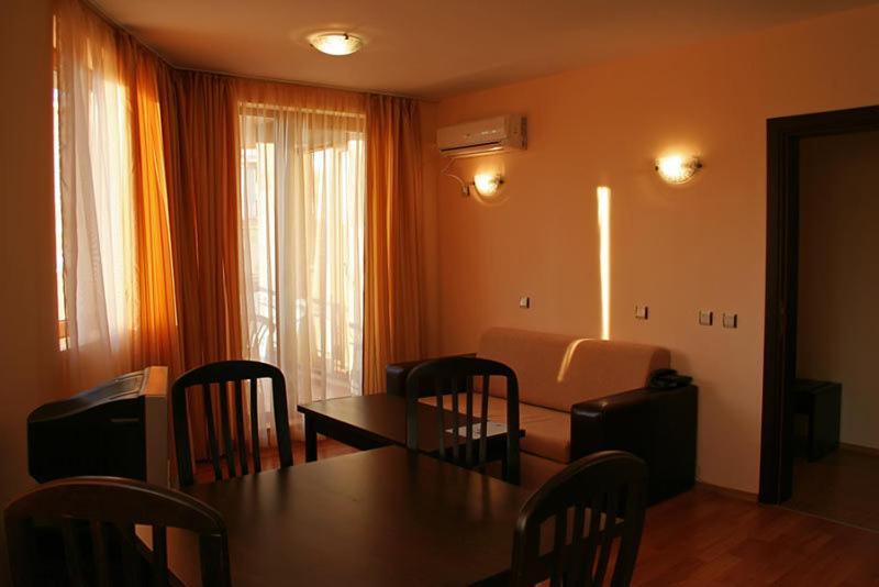 South Beach Hotel - New Management And Free Beach Access Tsarevo Exterior photo